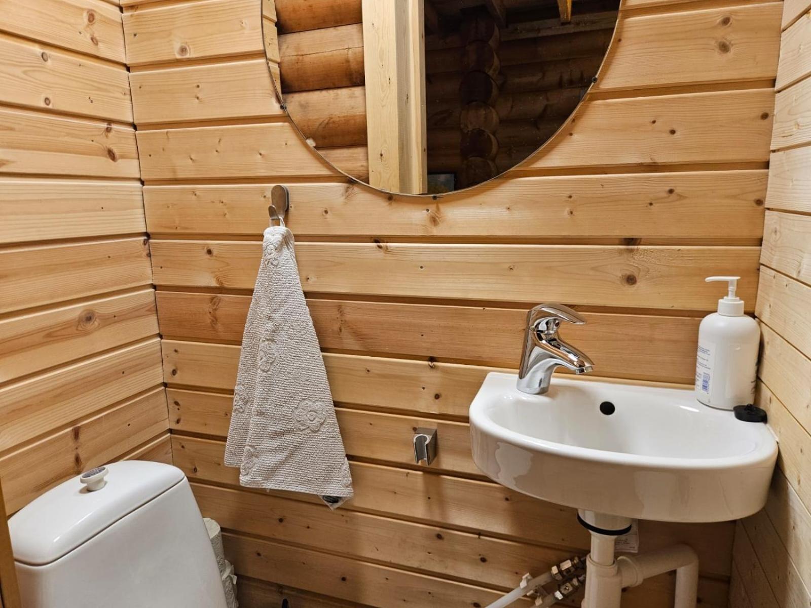 Manna Bb Otel Karigasniemi Dış mekan fotoğraf